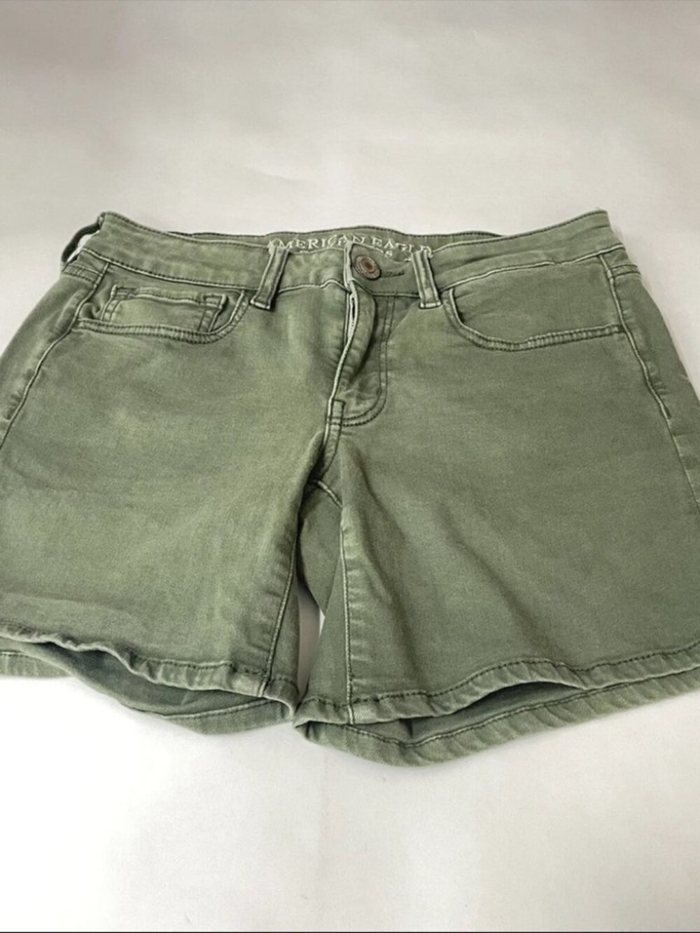 American Eagle Womens Jean Midi Short Shorts Size 6 Solid Green Stretch #0296 - Picture 5 of 6